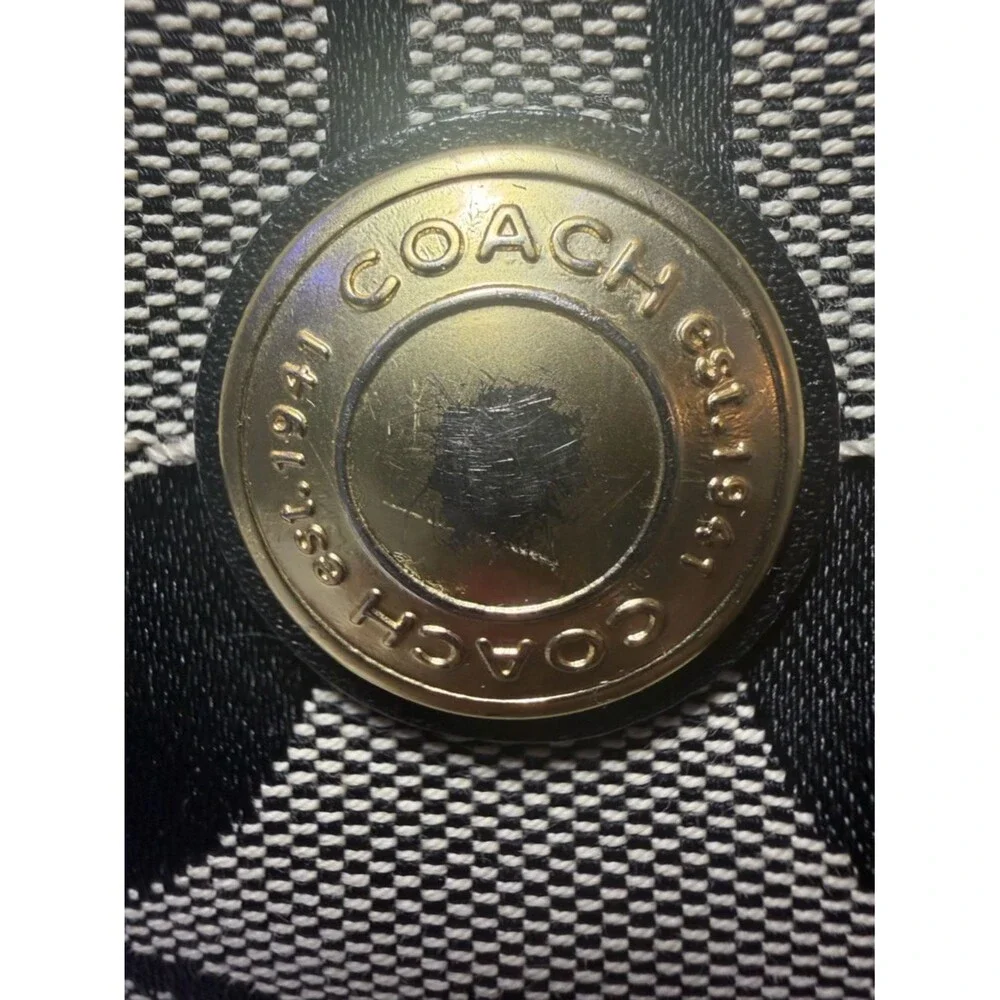 coach shoulder